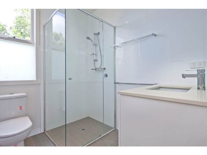 2/1 Graham Avenue, Mckinnon VIC 3204