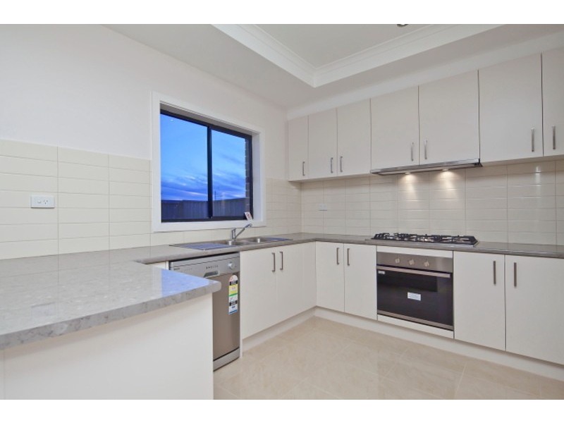 10 Georgetown Way, Officer VIC 3809
