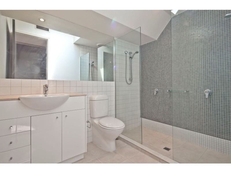 6/82-84  Barkly Street, St Kilda VIC 3182