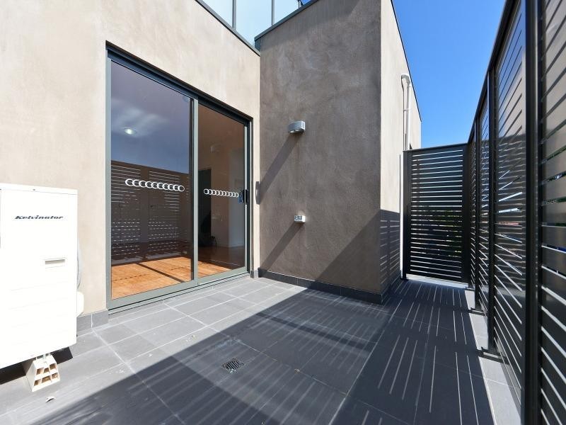 4/1126 North Road, Bentleigh East VIC 3165