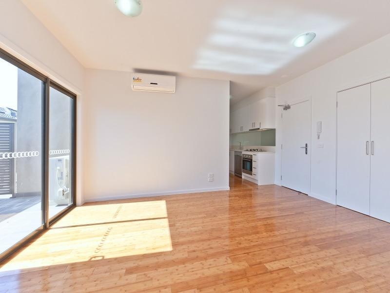 4/1126 North Road, Bentleigh East VIC 3165