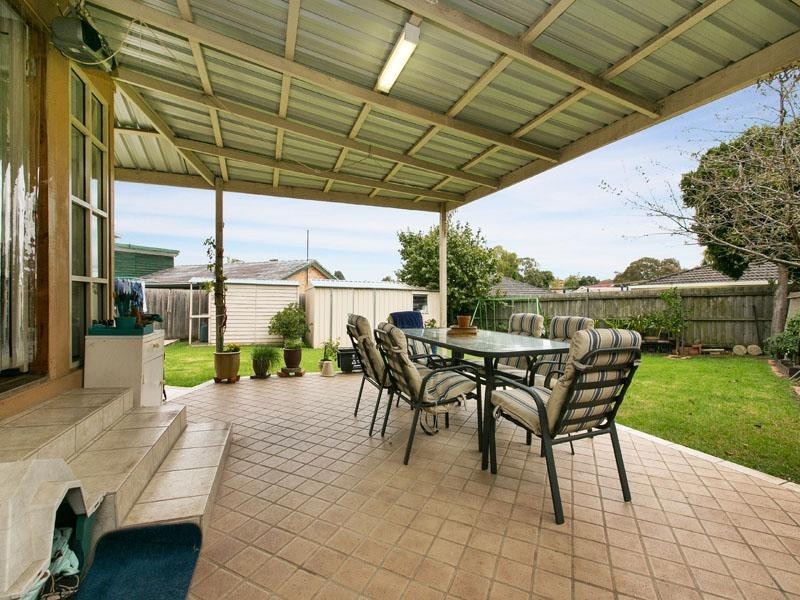 5 Landsborough Ave, Wheelers Hill VIC 3150