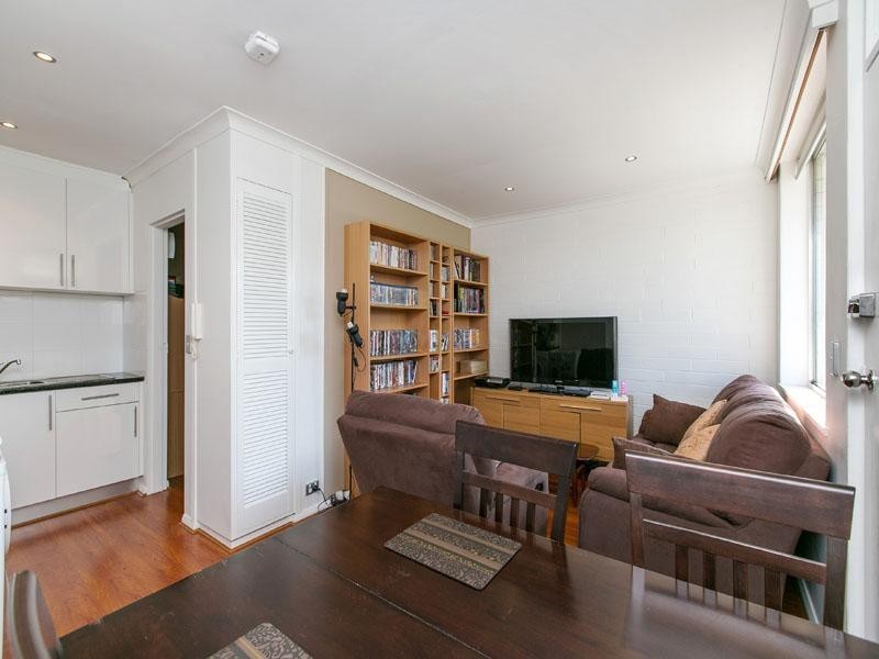 12/13-15 Dover Street, Flemington VIC 3031