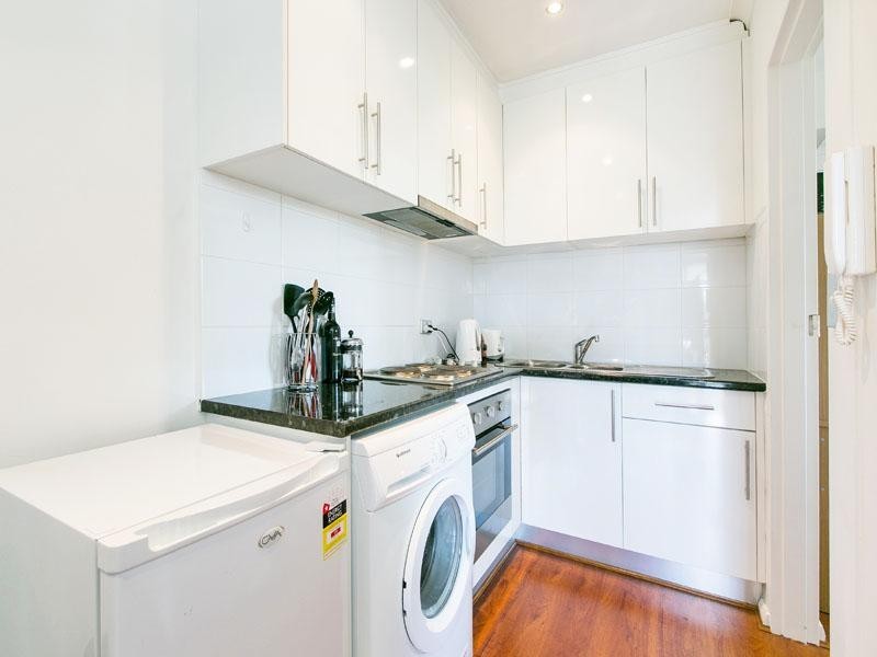 12/13-15 Dover Street, Flemington VIC 3031