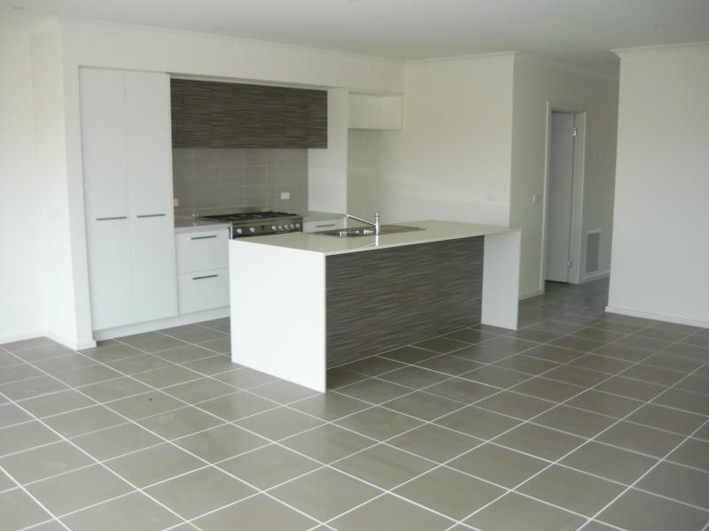 5 Dante Drive, Sunshine West VIC 3020