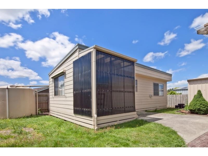 21 Bruce Street, Cranbourne VIC 3977