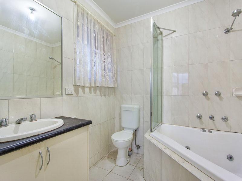 7 Tigris Court, Roxburgh Park VIC 3064