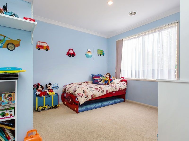 15 Bordeaux Grove, Narre Warren South VIC 3805