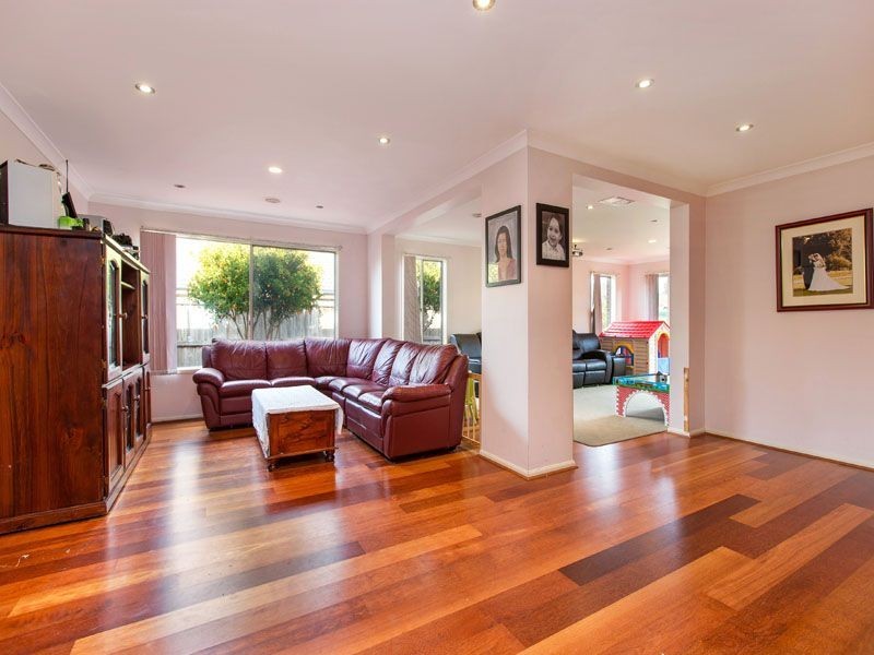 15 Bordeaux Grove, Narre Warren South VIC 3805