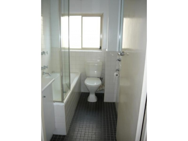 8/400 Barkly Street, Elwood VIC 3184