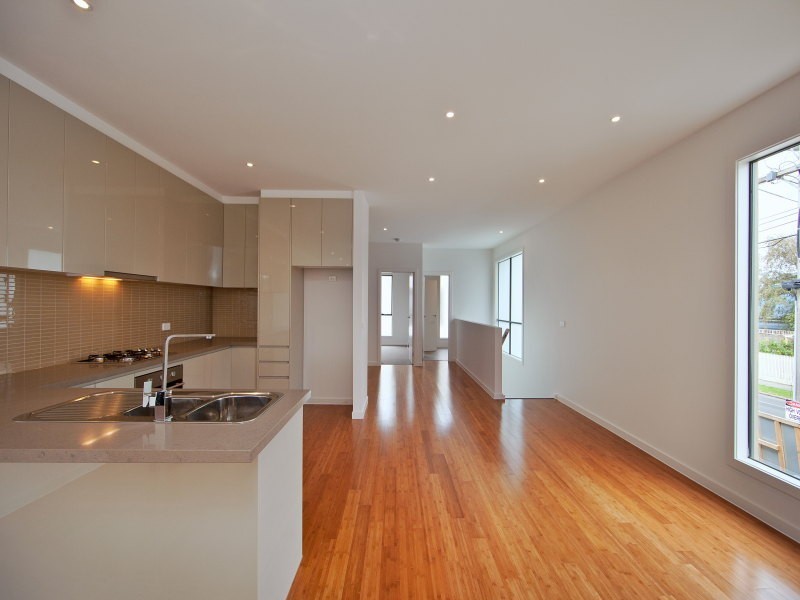 Unit 1/250-252 Neerim Rd, Carnegie VIC 3163