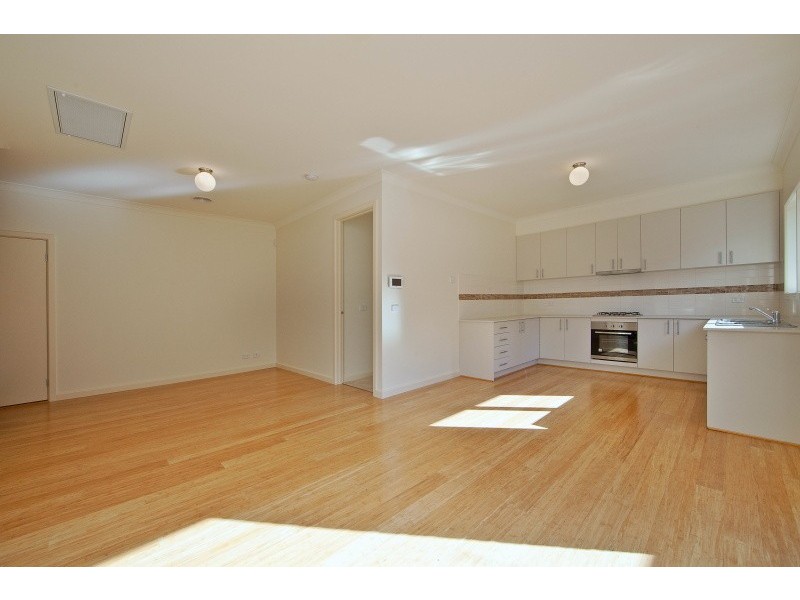 3/8 Beena Ave, Carnegie VIC 3163
