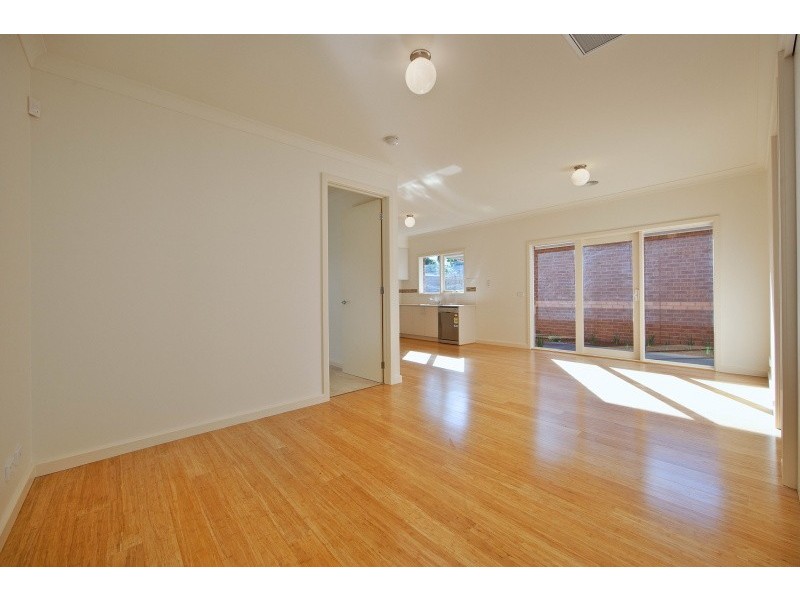 3/8 Beena Ave, Carnegie VIC 3163