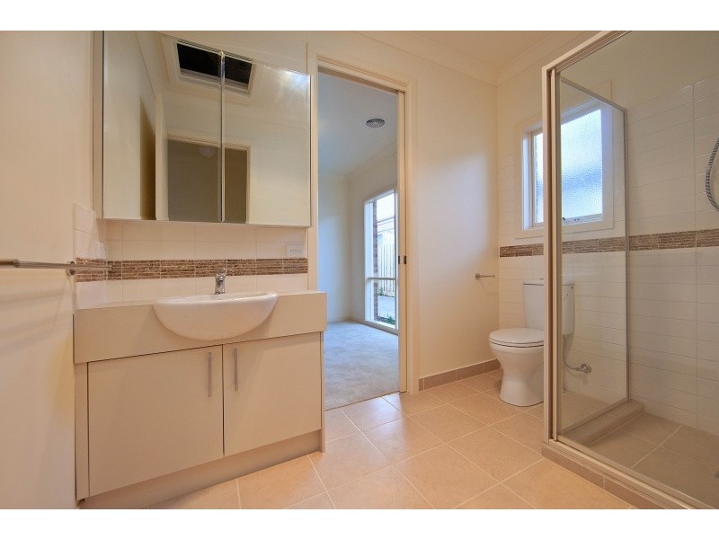 3/8 Beena Ave, Carnegie VIC 3163