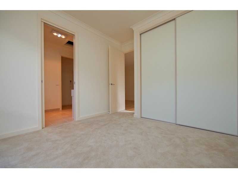 3/8 Beena Ave, Carnegie VIC 3163