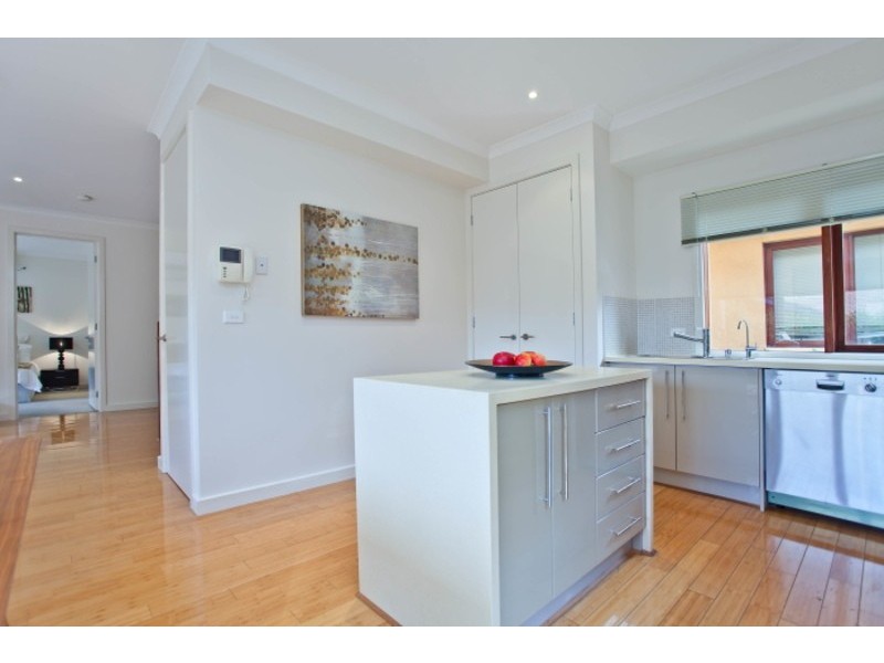 12/410 Waverley Road, Malvern East VIC 3145