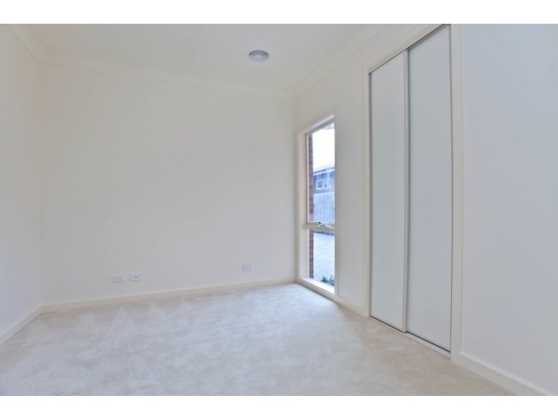 1/8 Beena Avenue, Carnegie VIC 3163