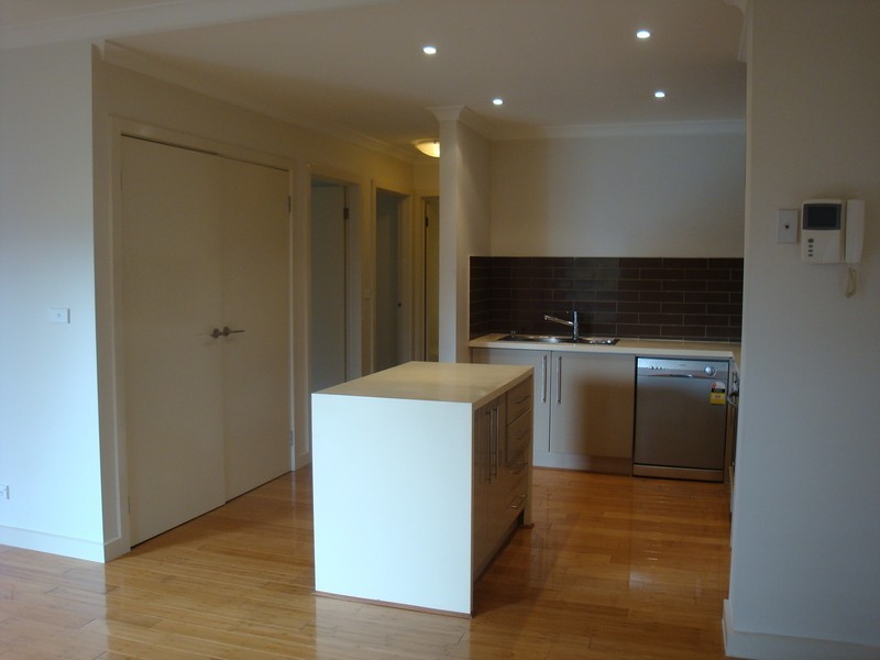 2/410 Waverley Road, Malvern East VIC 3145