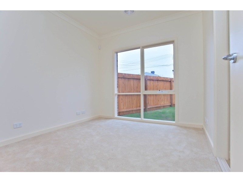 1/8 Beena Avenue, Carnegie VIC 3163