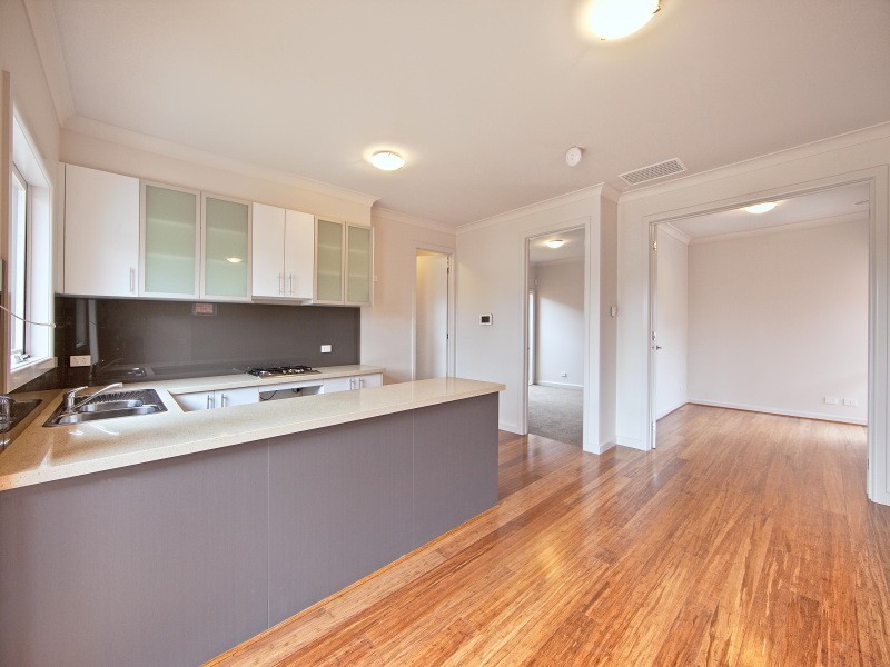 3/39 Kokaribb Road, Carnegie VIC 3163