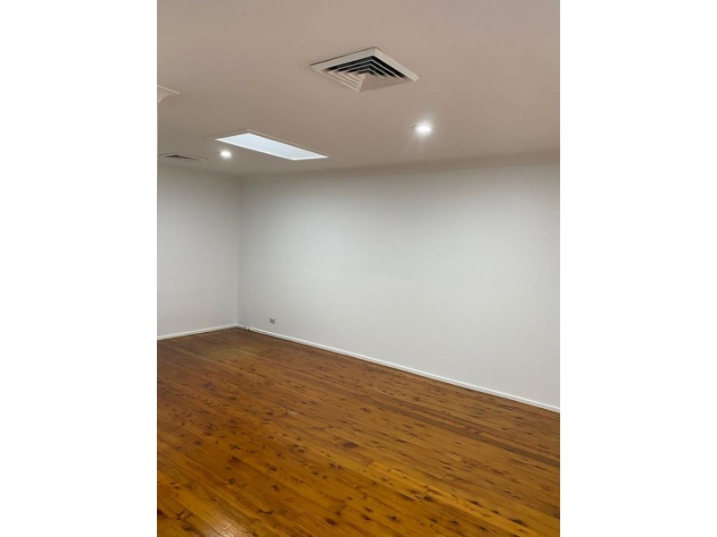 14 Warlencourt Ave, Milperra NSW 2214