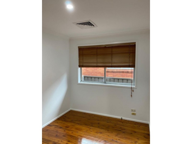 14 Warlencourt Ave, Milperra NSW 2214