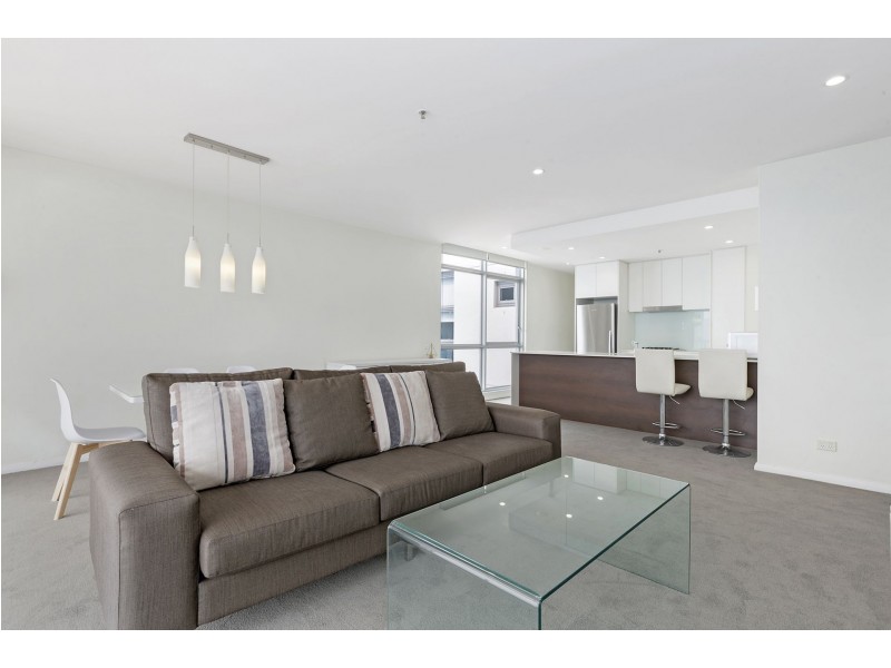 1807/43 Shoreline Drive, Rhodes NSW 2138