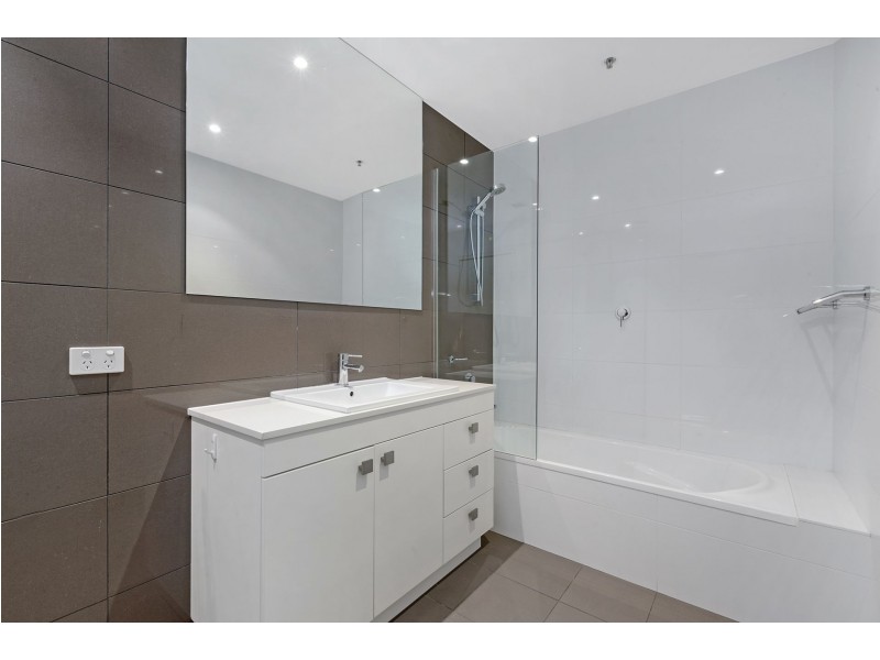 1807/43 Shoreline Drive, Rhodes NSW 2138