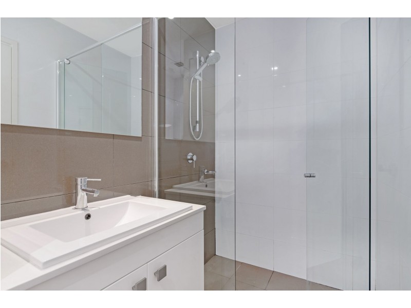 1807/43 Shoreline Drive, Rhodes NSW 2138