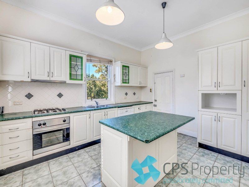 16 Holdsworth Avenue, St Leonards NSW 2065
