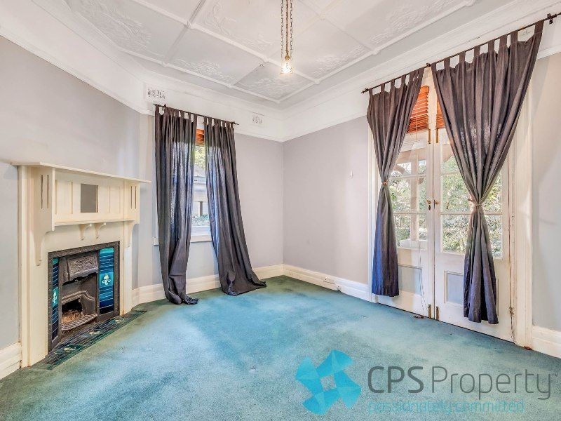 16 Holdsworth Avenue, St Leonards NSW 2065