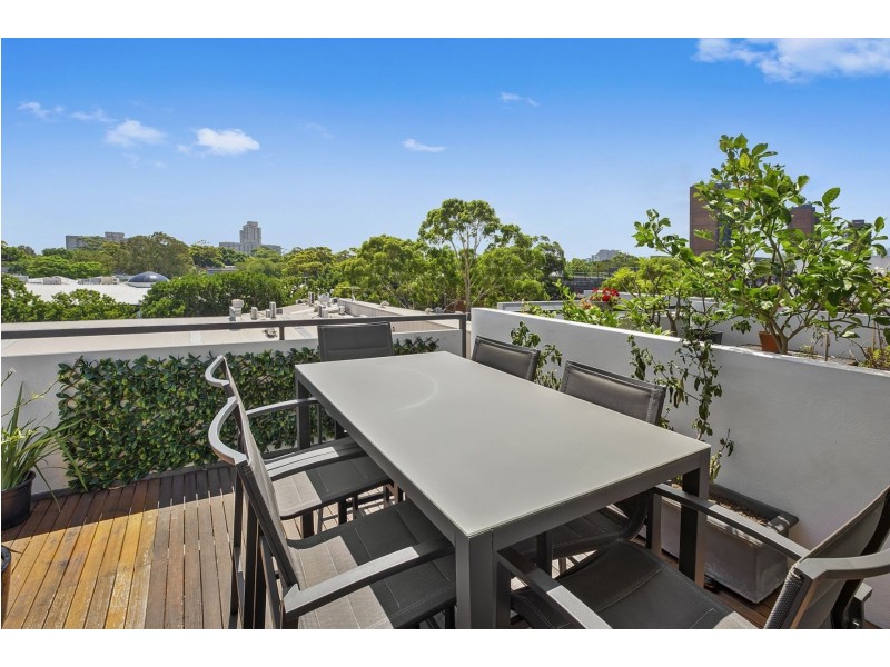 16/1 Danks Street, Waterloo NSW 2017