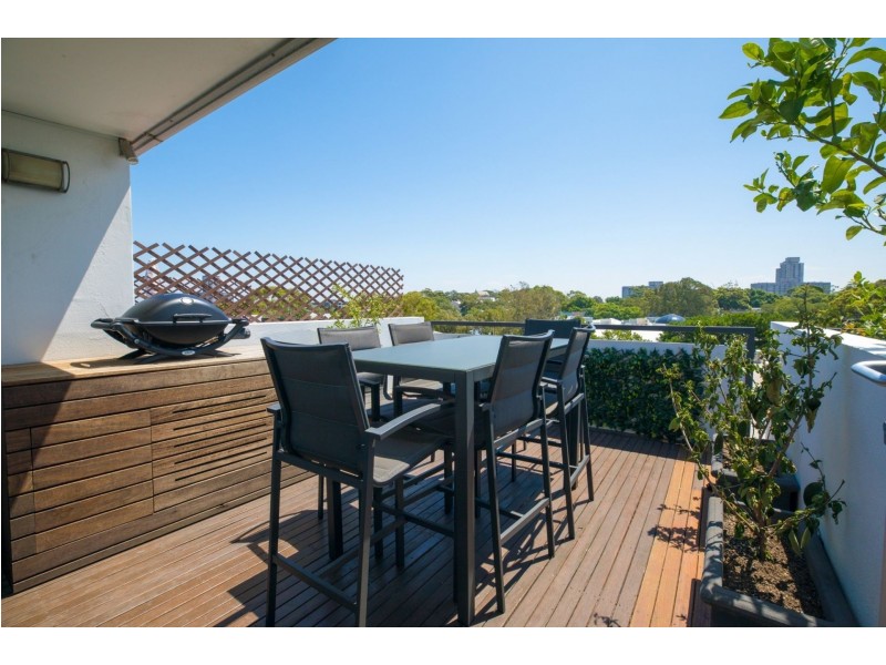 16/1 Danks Street, Waterloo NSW 2017