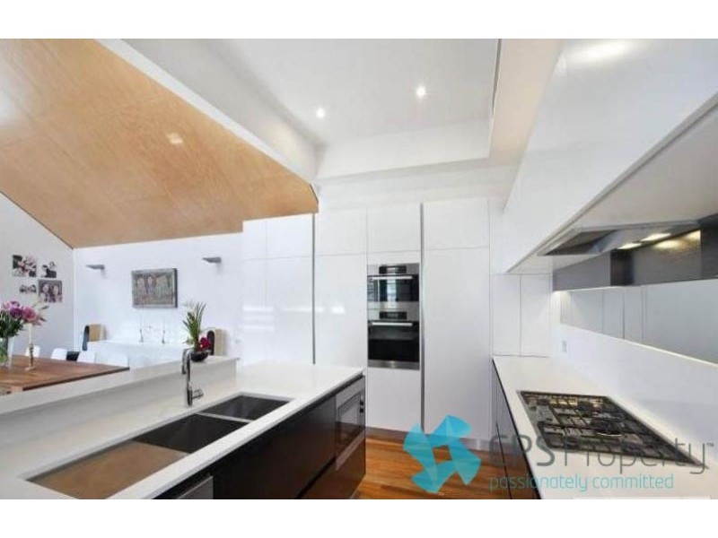 12 Holdsworth Avenue, St Leonards NSW 2065