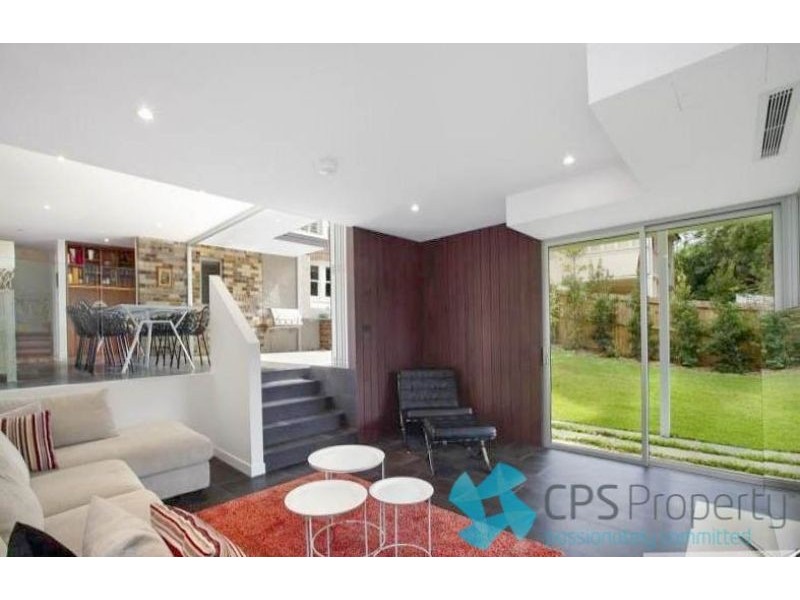 12 Holdsworth Avenue, St Leonards NSW 2065