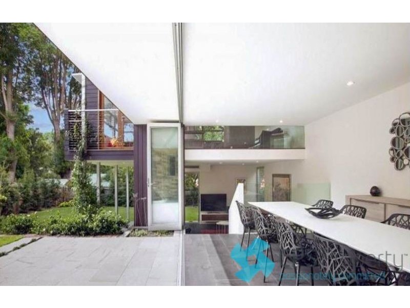 12 Holdsworth Avenue, St Leonards NSW 2065