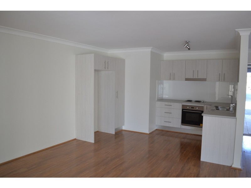 25 Wooroo Street, Albion Park Rail NSW 2527