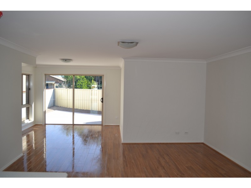25 Wooroo Street, Albion Park Rail NSW 2527