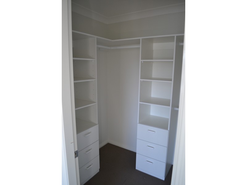 25 Wooroo Street, Albion Park Rail NSW 2527
