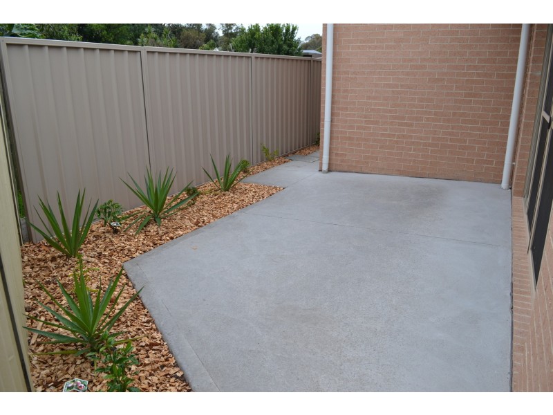 25 Wooroo Street, Albion Park Rail NSW 2527