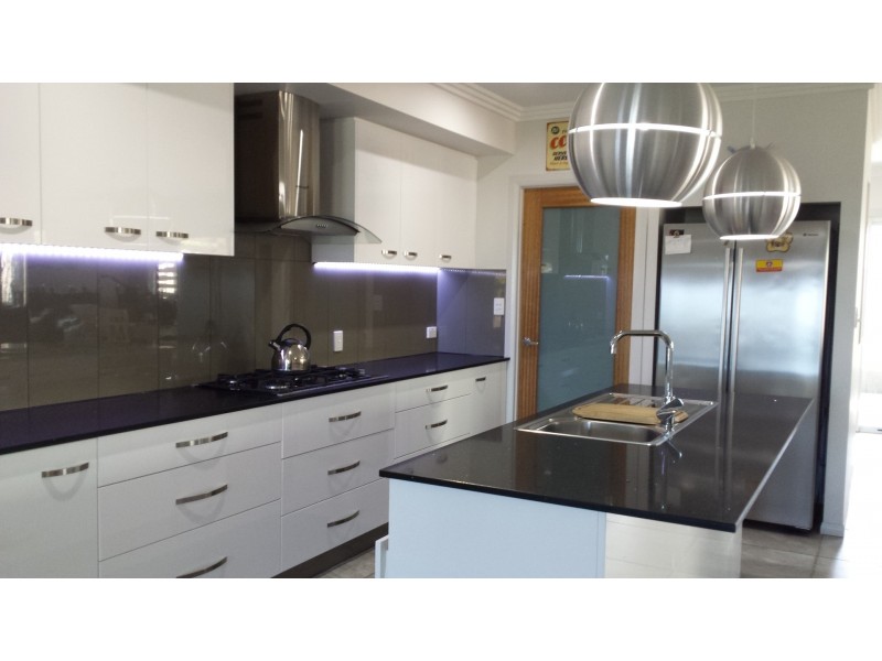 16 Quay Street, Bowen QLD 4805