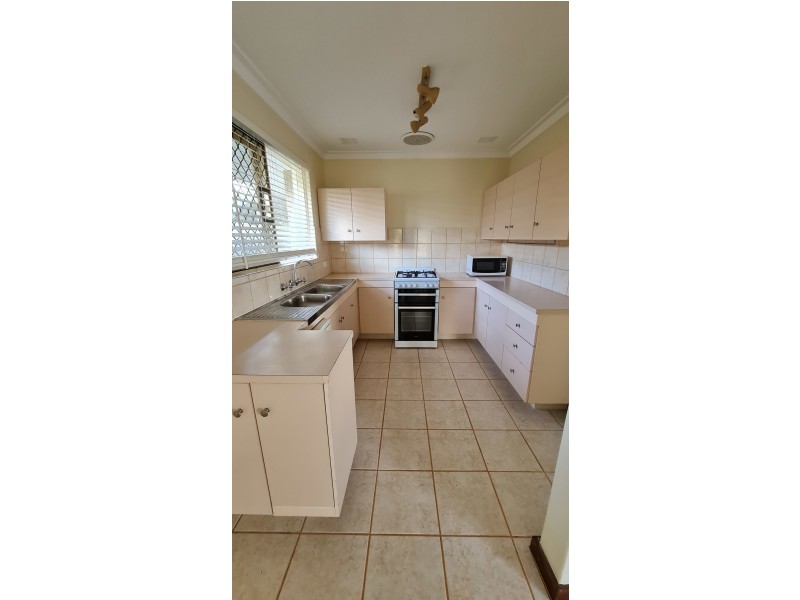 35 Newcomen Road, Stirling WA 6021