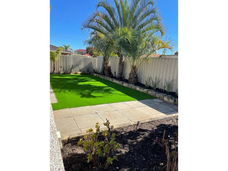 35 Newcomen Road, Stirling WA 6021