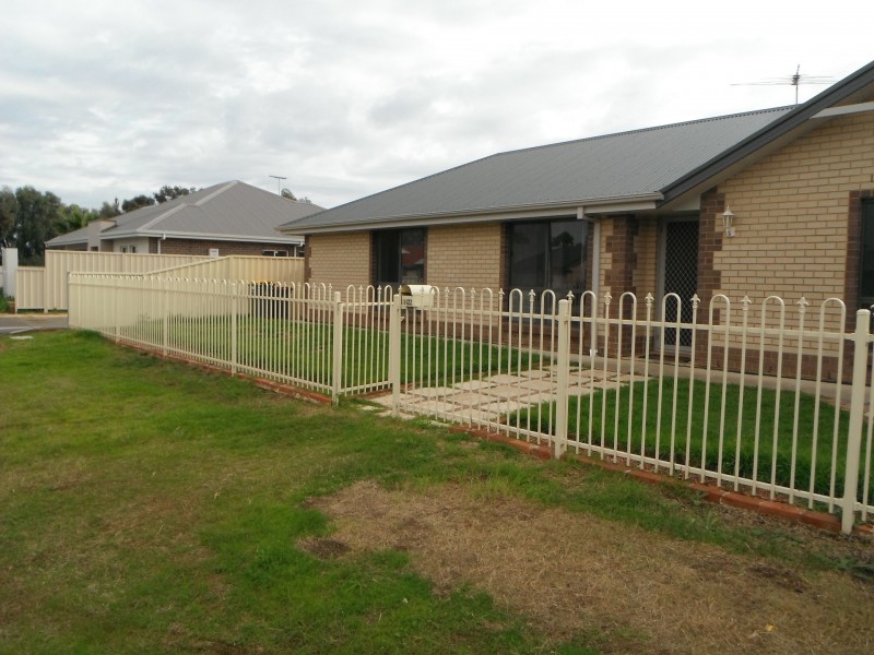 11/122 Peerless road, Munno Para West SA 5115