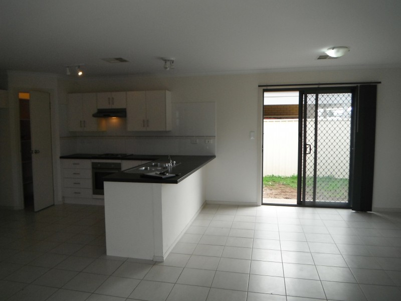 11/122 Peerless road, Munno Para West SA 5115