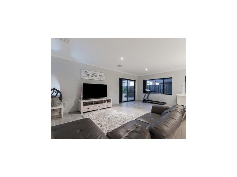 12 Notman Way, Baldivis WA 6171