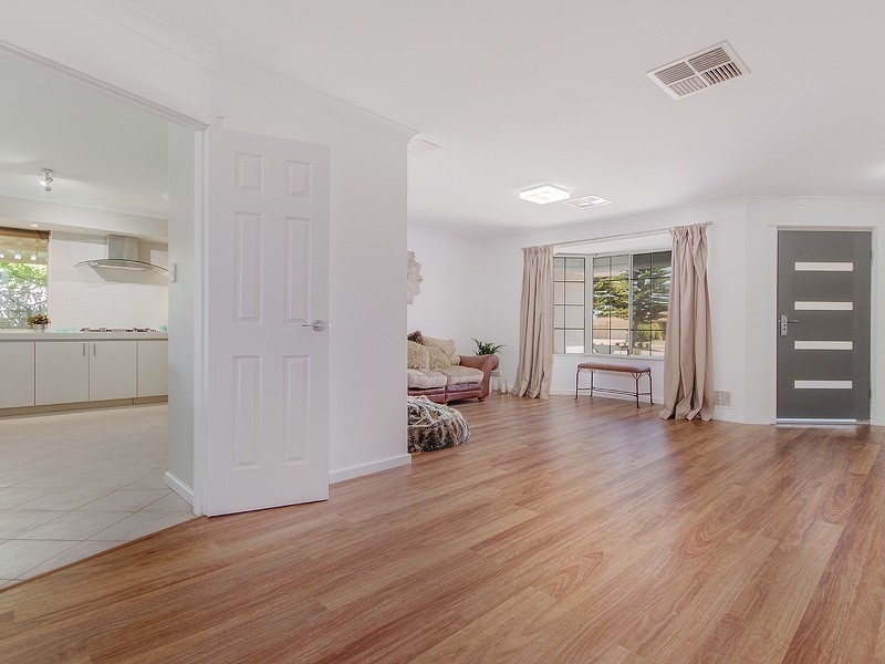 284 Grand Ocean Boulevard, Port Kennedy WA 6172