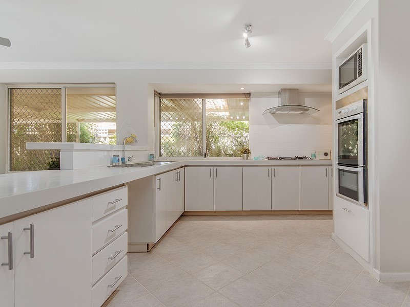 284 Grand Ocean Boulevard, Port Kennedy WA 6172