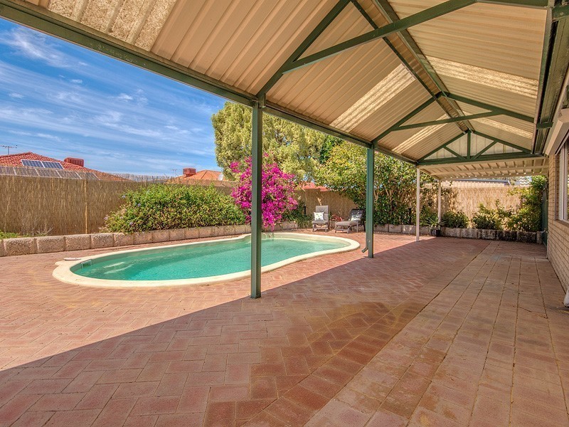 284 Grand Ocean Boulevard, Port Kennedy WA 6172