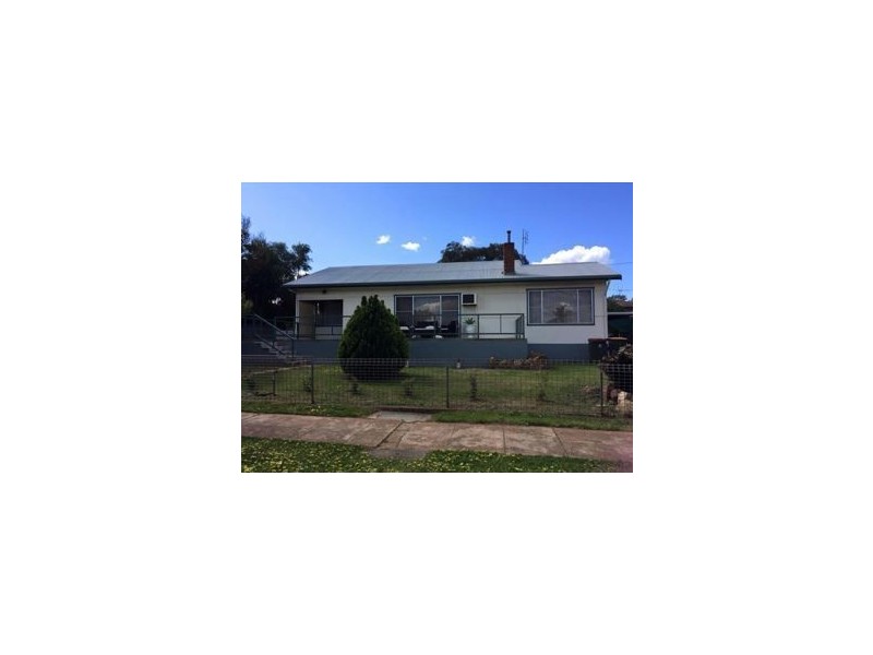 32 Want Street, Parkes NSW 2870